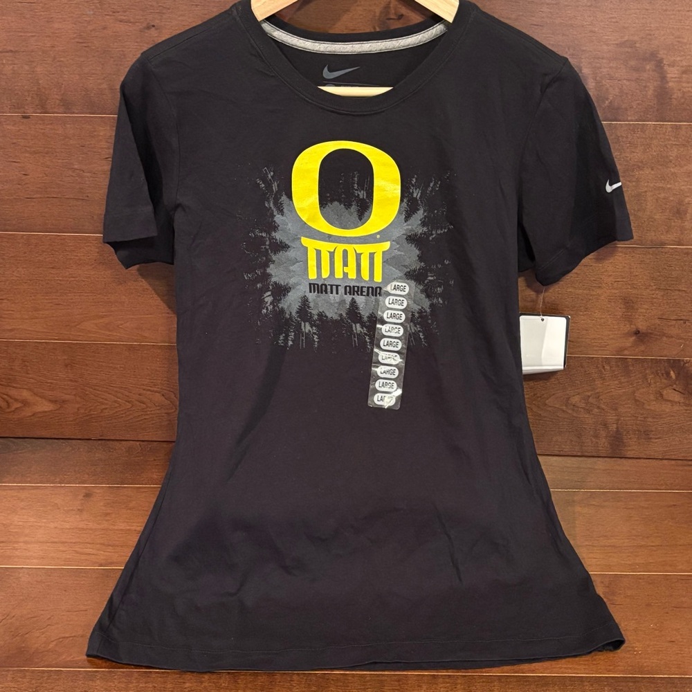 NWT Nike Oregon Ducks tee